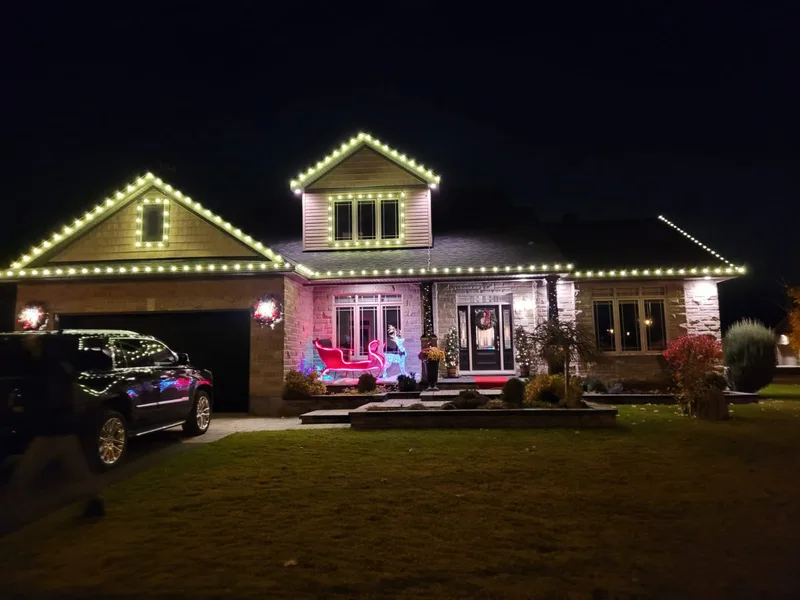 Clean roofline with new gutters — Prestige Pro Home Solutions, Delta, BC